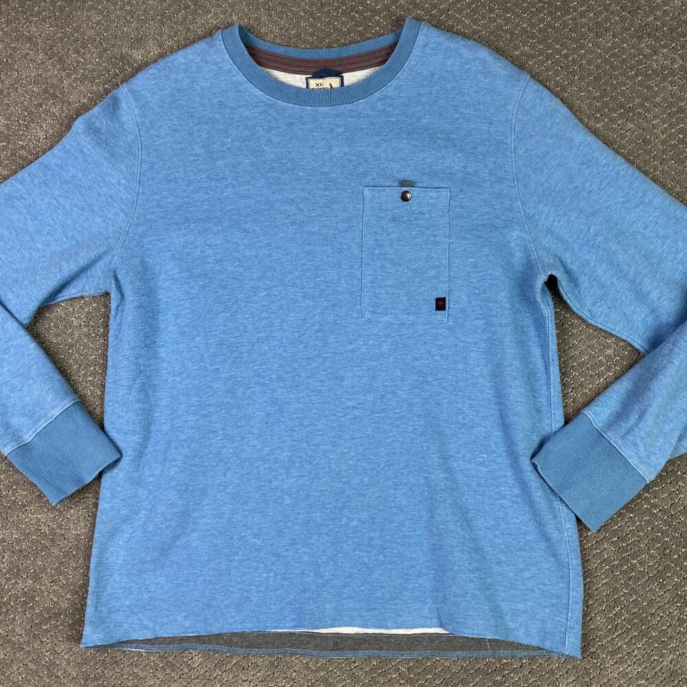Men's Light Blue Long-Sleeve Crewneck Pocket Sweatshirt